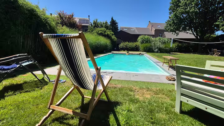 Piscine chauffée et jardin